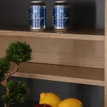 Functional With 2 Bedrooms And Parking By Renters *