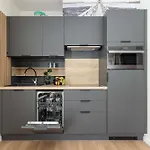 Functional With 2 Bedrooms And Parking By Renters