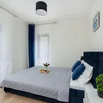 Apartman Functional With 2 Bedrooms And Parking By Renters *