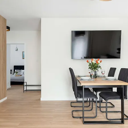 Apartman Functional With 2 Bedrooms And Parking By Renters *